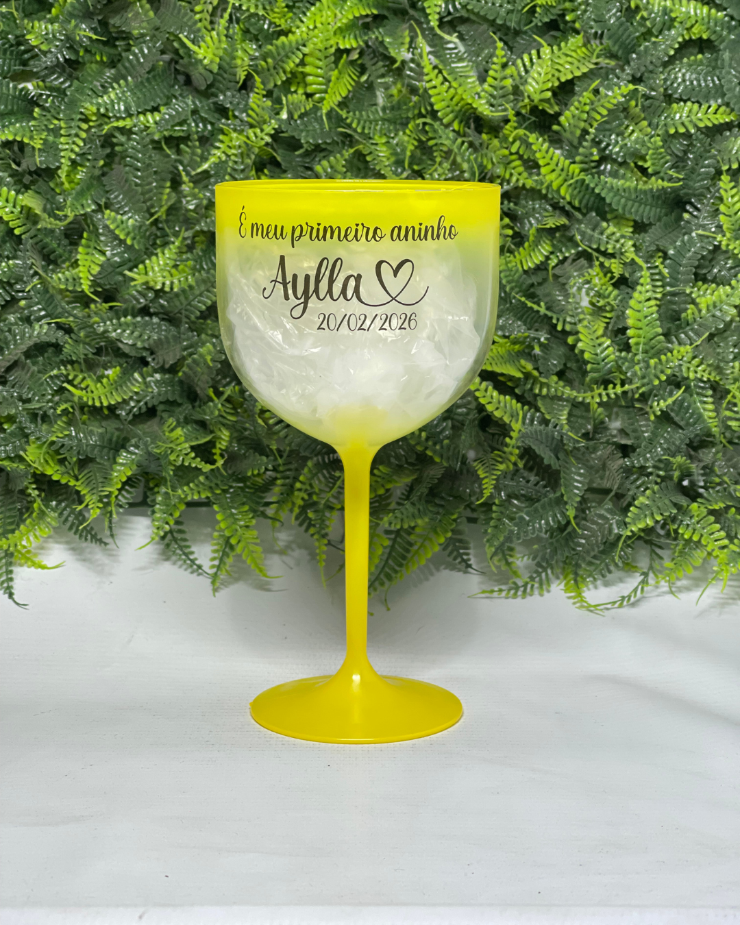 Taça de gin amarela personalizada
